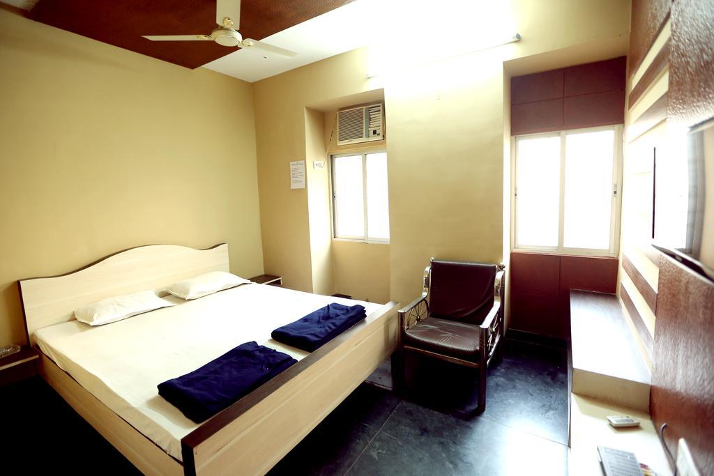 Central Guest House Calcutta Extérieur photo