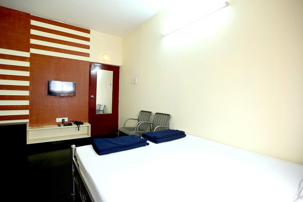 Central Guest House Calcutta Extérieur photo