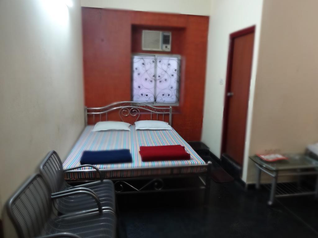 Central Guest House Calcutta Extérieur photo